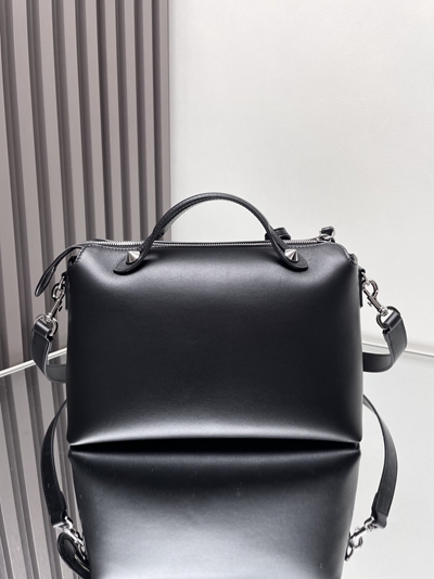 フェンディバッグ正面デザイン